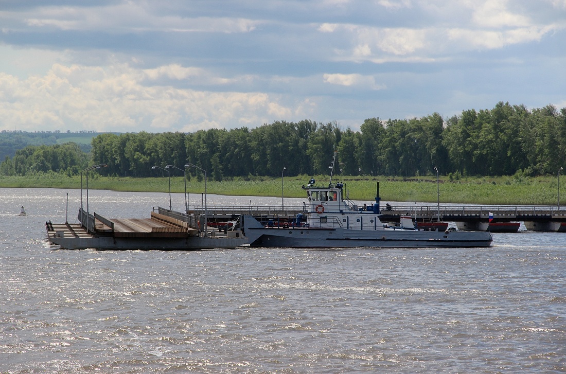 Буксирующий толкач, проекта Р-96Б (БТ-4)